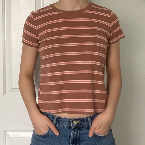 American Eagle Striped T-Shirt - Picture 2 of 2